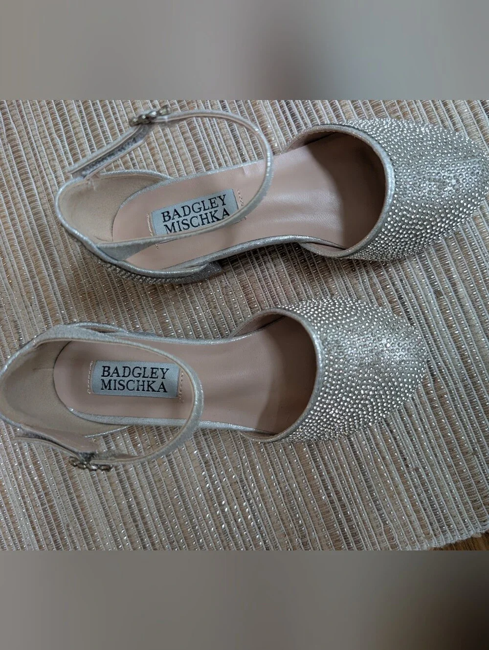 Badgley Mischka Girls Silver Rhinestone Heels Sz 10
